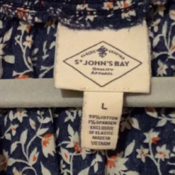 St Johns Bay Womens Blue T-Shirt Floral Long Sleeve Crew Neck Size L - Picture 3 of 7